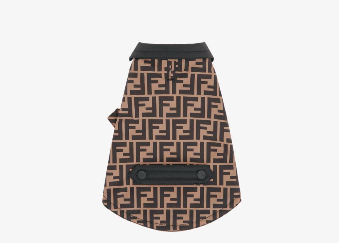 Fendi ロゴパターン 防水犬服 Sサイズ