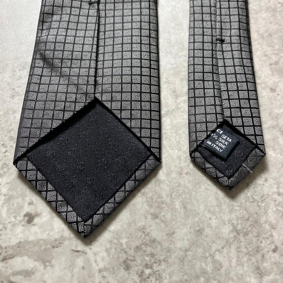美品 GUCCI グッチ ネクタイ G柄 グレー シルバー ブラック チェック