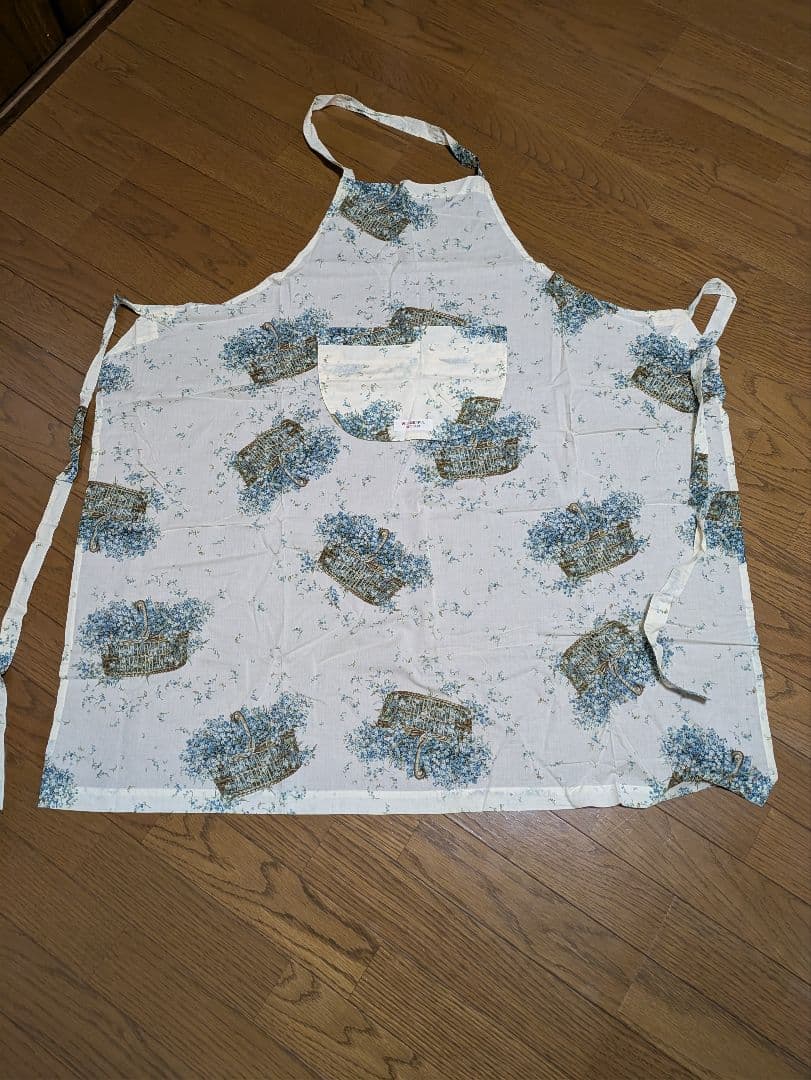 カネコイサオワンダフルワールド　エプロン