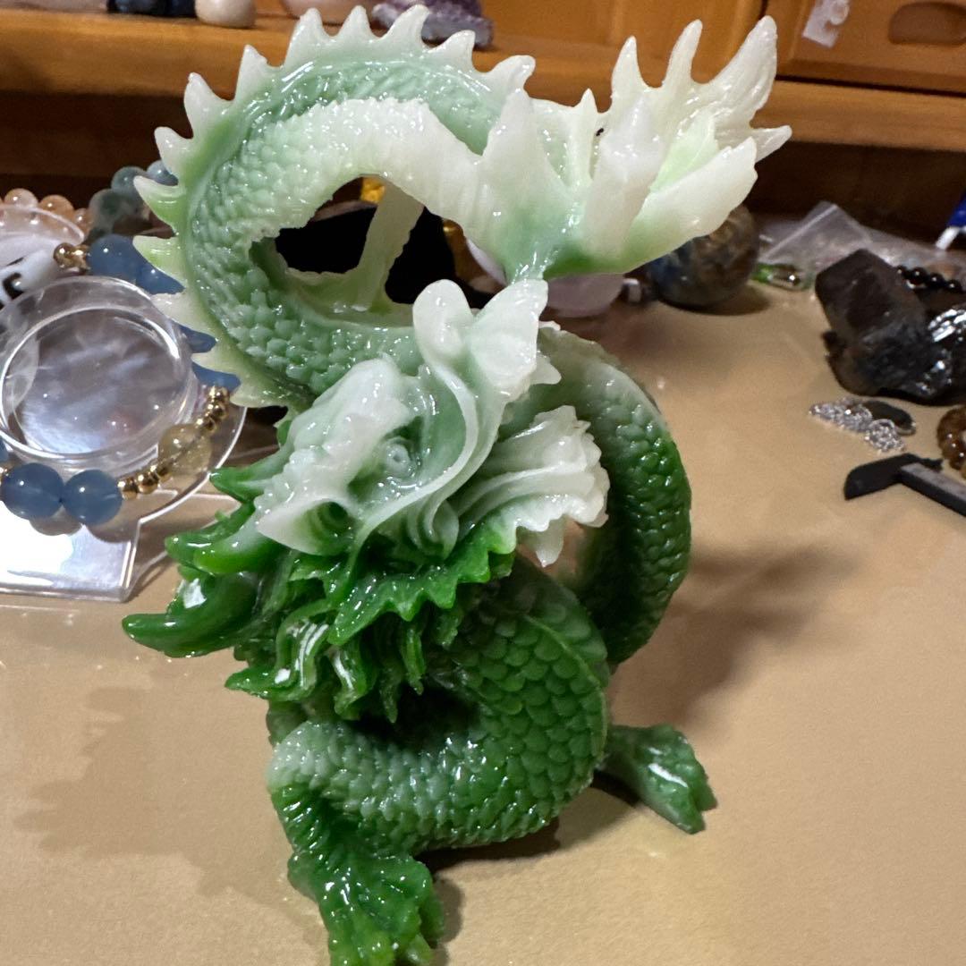 人工　夜光石　龍　置物　幸運