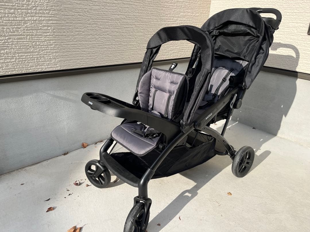 【akihaさま】二人乗りベビーカー