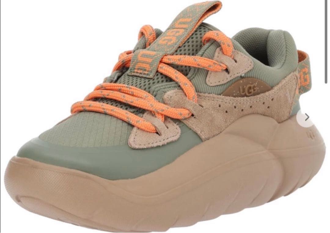 UGG スニーカーブーツ　レディースシェイデットクローバー