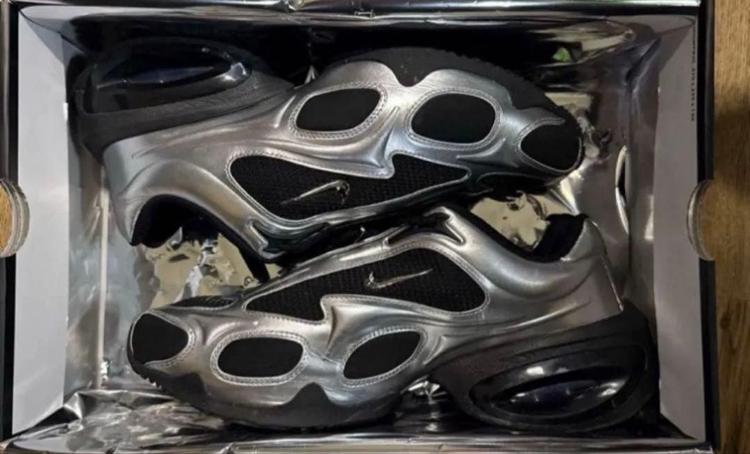 靴 Nike Air Max Muse Black llic Silver