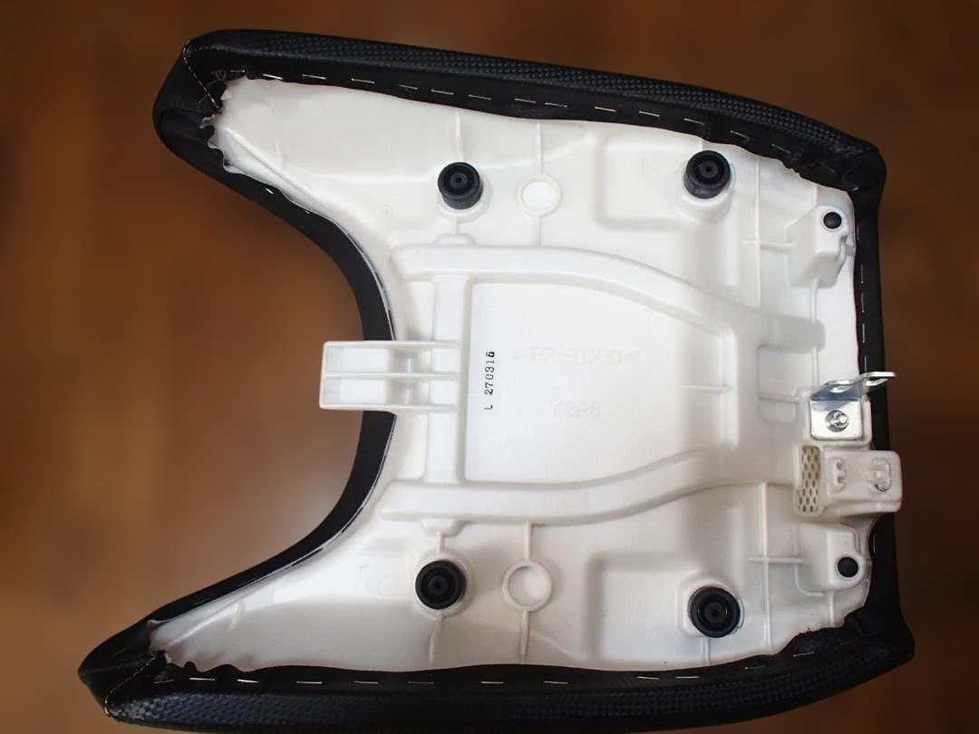 ヤマハ　FJR1300　コンフォートシート