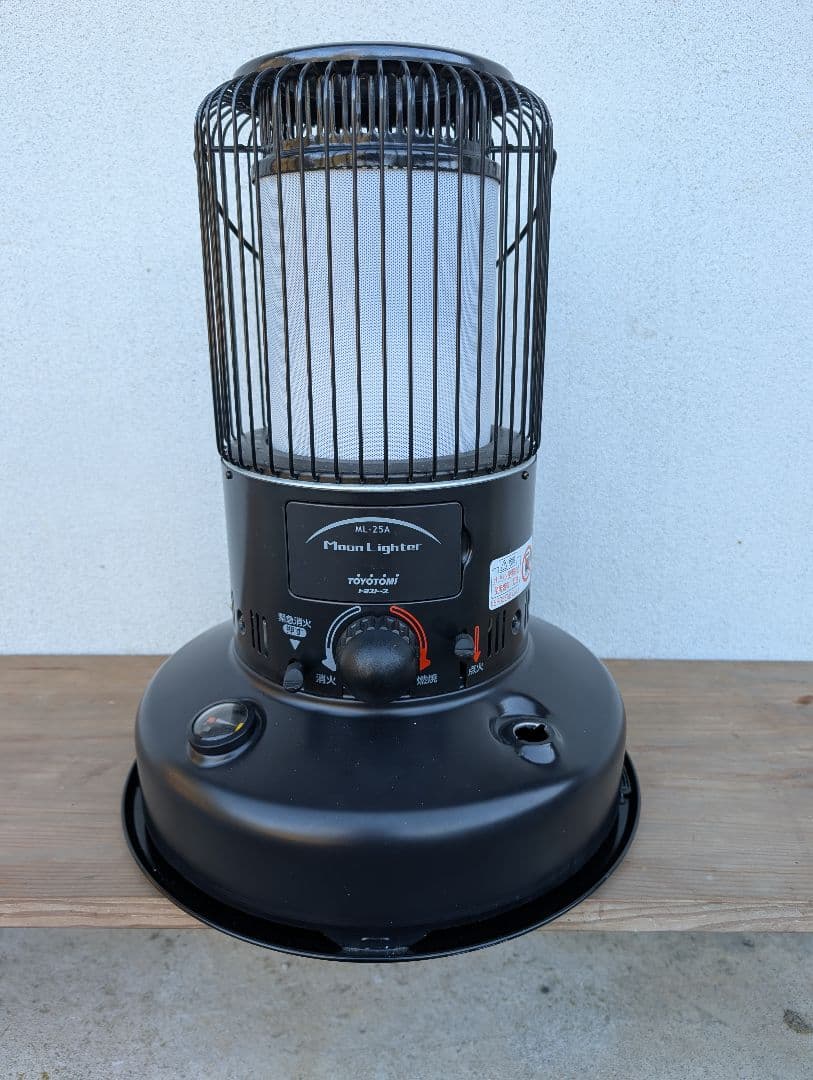 自然通気形開放式石油ストーブ　Moon Lighter ML-25A