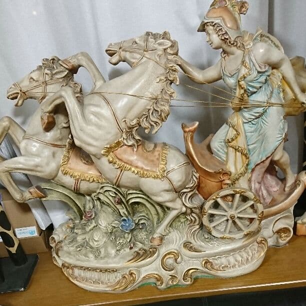 ベンハーの置物 西洋骨董品