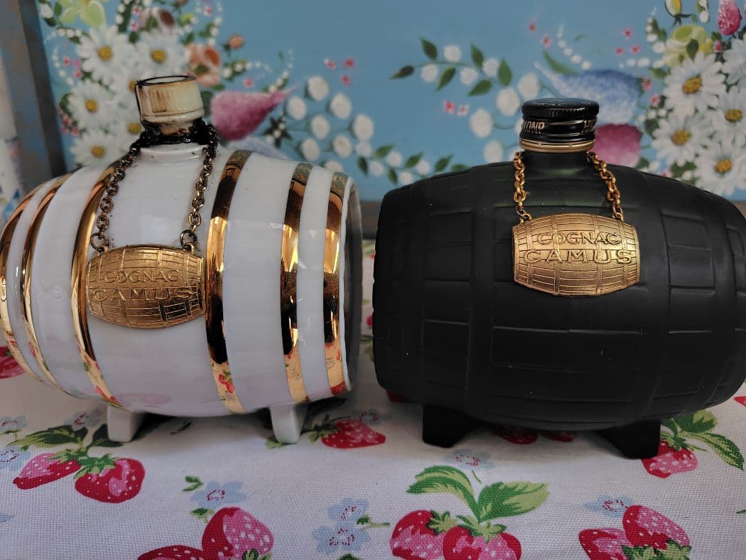 【希少】カミュ　ナポレオン　コニャック　ヴィエイユ　リザーブ　樽型　デキャンタ