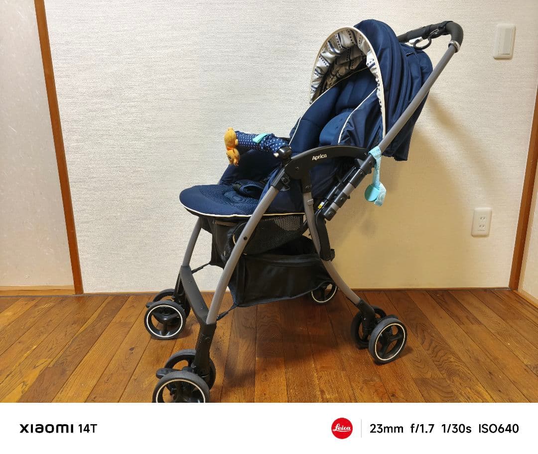 極美品 Aprica アップリカ ベビーカー ラクーナクッション ネイビー