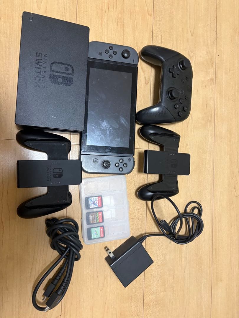 Nintendo Switch 本体 コントローラー ゲームカード付き