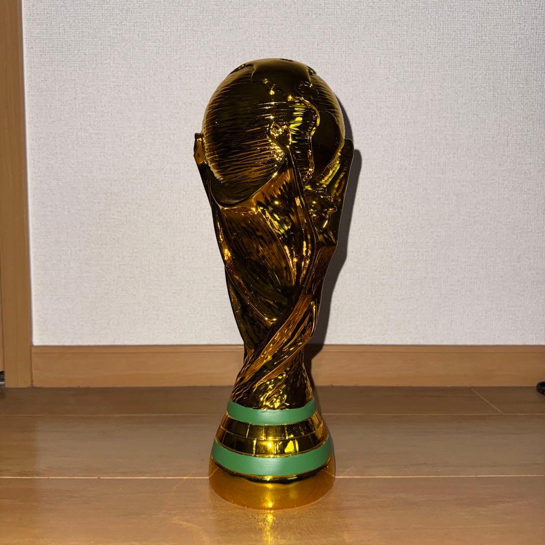 2022ワールドカップ　トロフィー　レプリカ 35cm