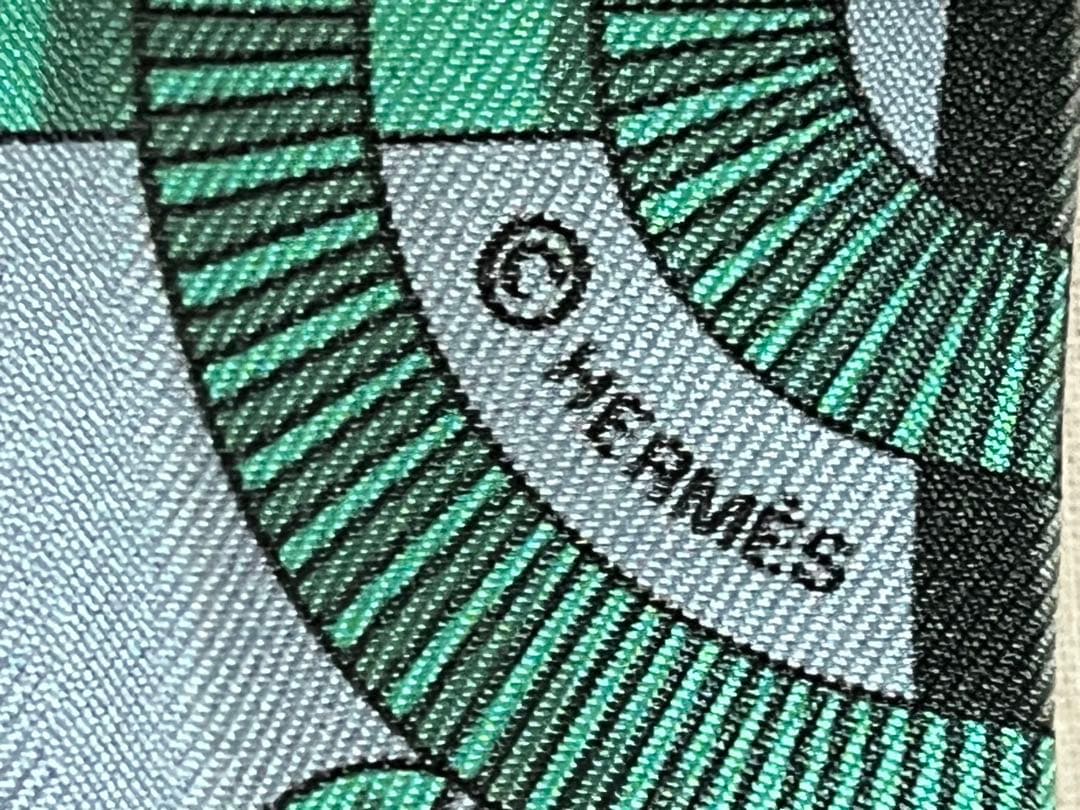 HERMES エルメス　ツイリー スカーフ