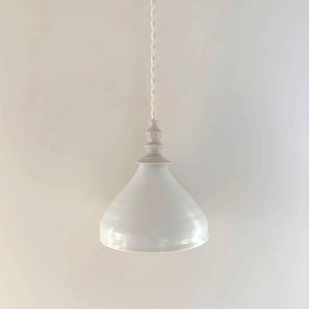 角田淳さん　ビーズランプシェード