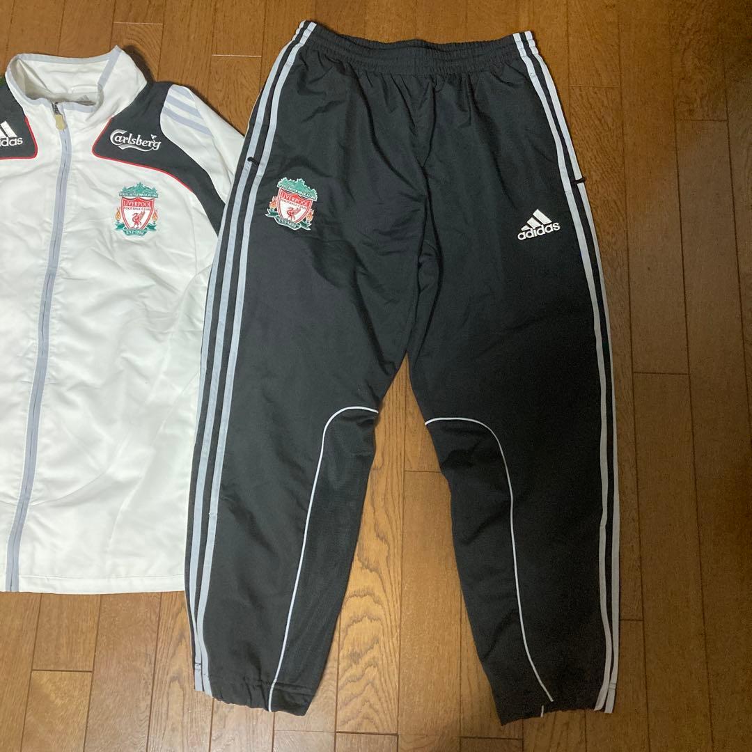 リバプール　トレーニングウェア　ジャージ　上下　セットアップ　ユニフォーム