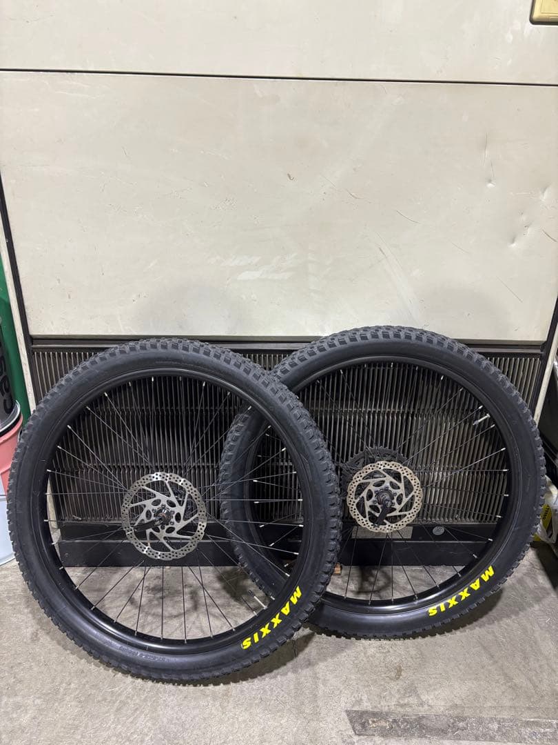マウンテンバイク　27.5 × 2.8 ホイール　タイヤセット