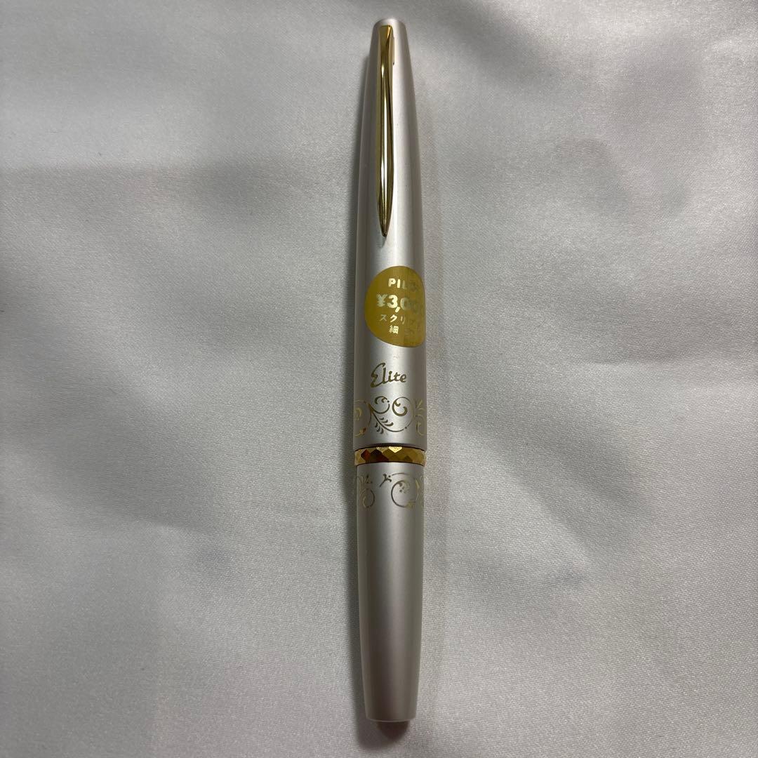 PILOT '70s Elite 新品　万年筆 18K スクリプト　細字