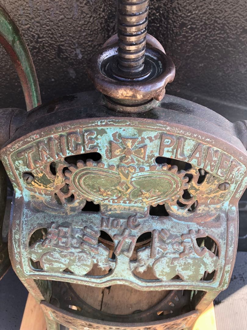 かき氷機手動タイプ、メーカーは写真のみ、貴重な物になります使用可能、アートに最適