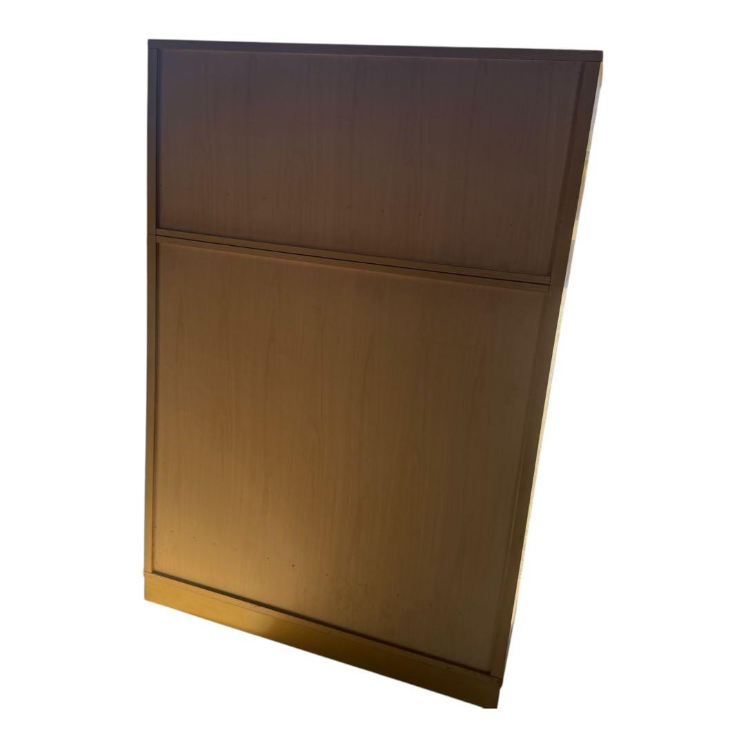 着物　外装は合板ですが衣装収納部は桐箪笥　年代物