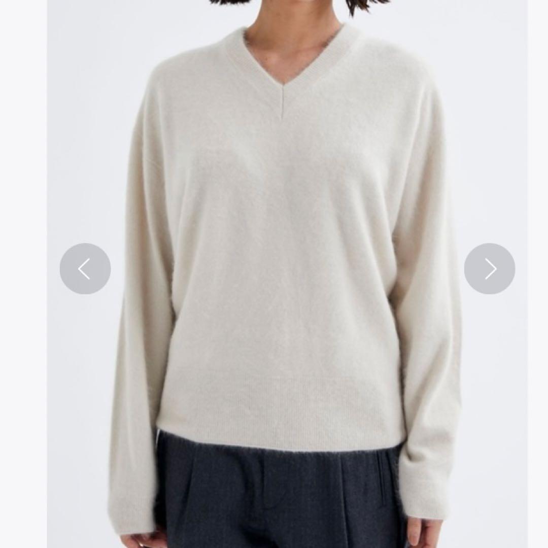 ATON エイトン ／ CASHMERE FUR Ｖネックセーター