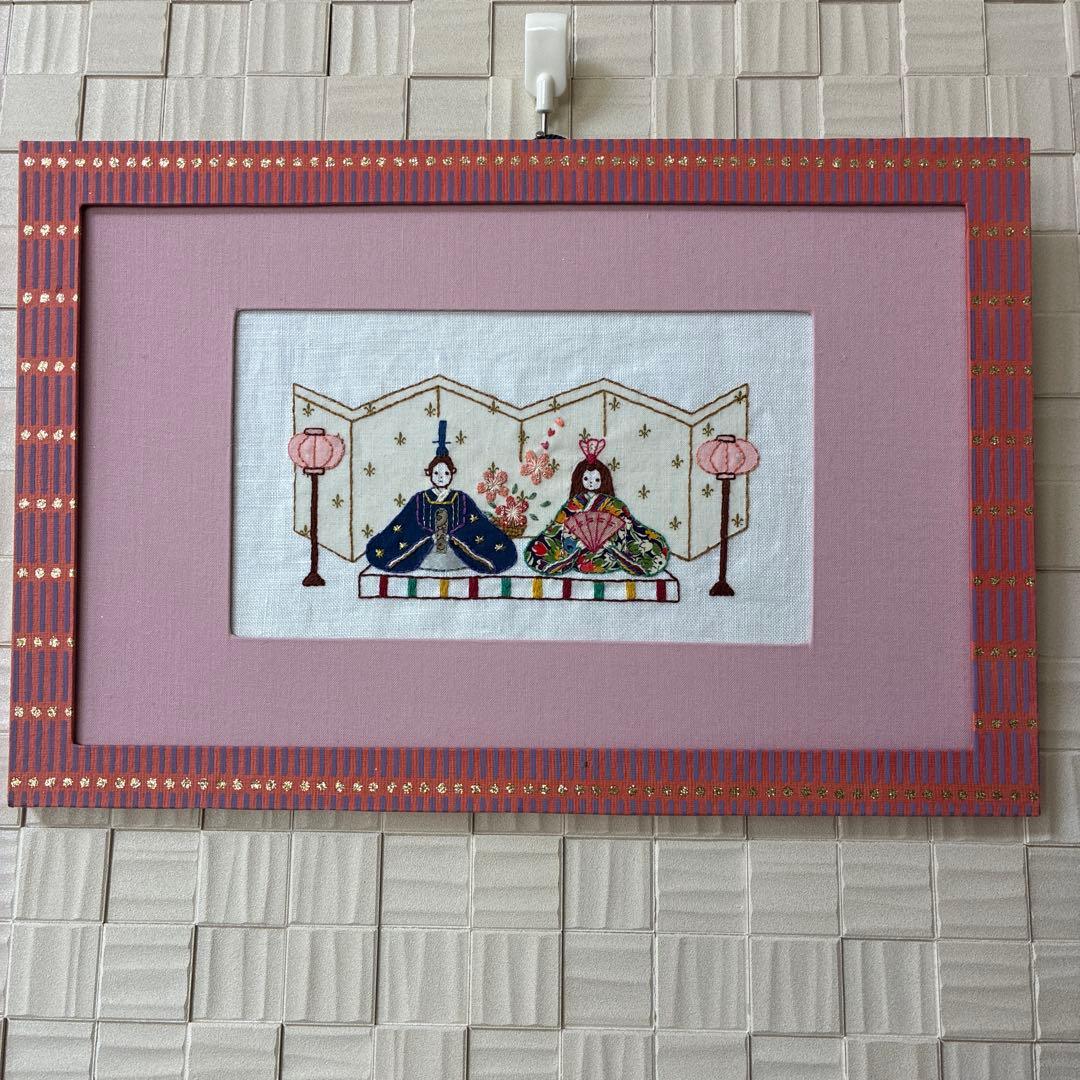 カルトナージュ額縁　手刺しゅう　ひな祭り 壁掛け