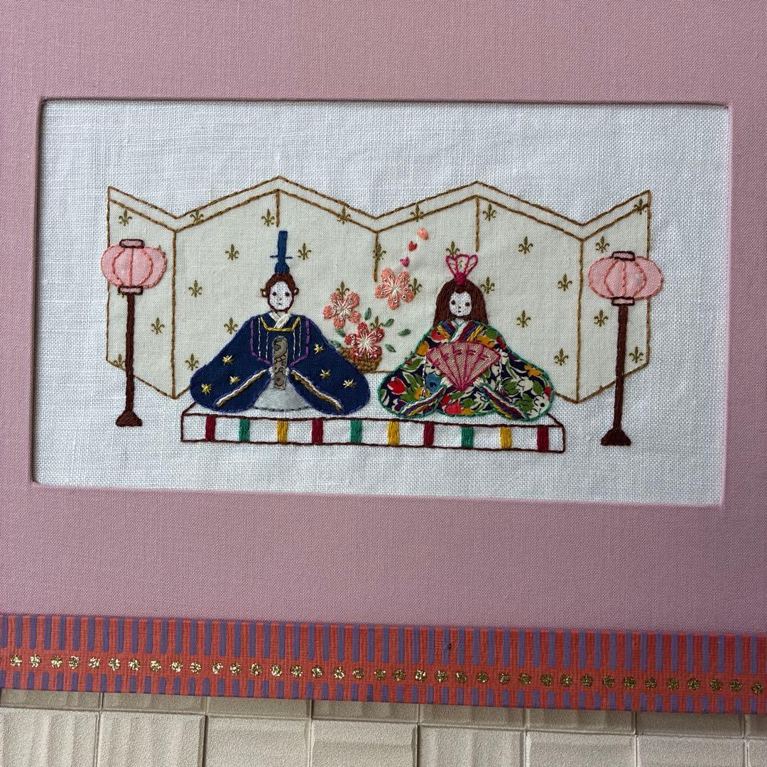 カルトナージュ額縁　手刺しゅう　ひな祭り 壁掛け