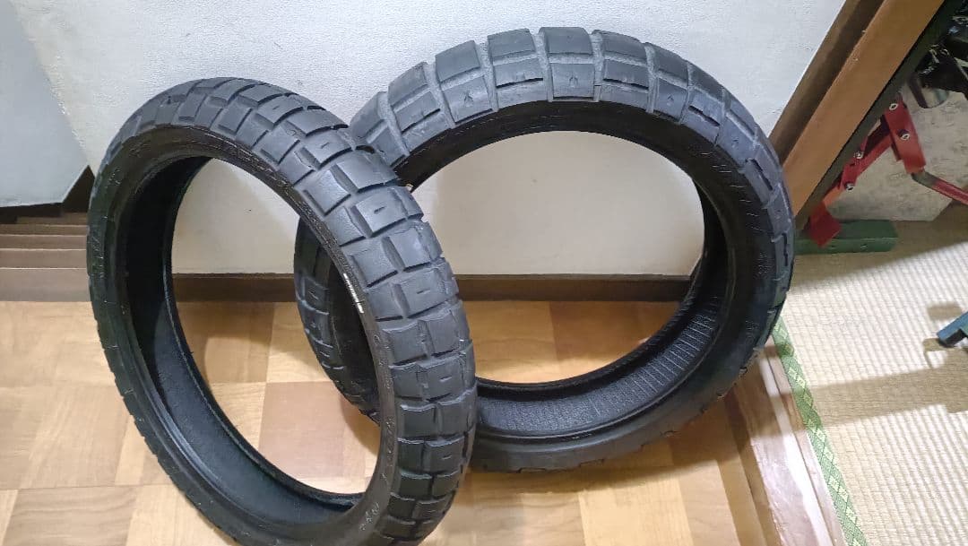 ピレリ　スコーピオンラリー　110/70R17 前後セット150/60R17