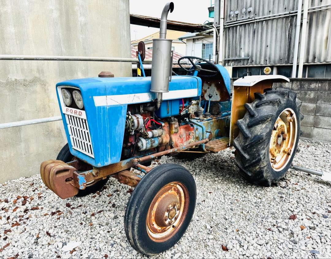 FORD1000 フォードトラクター シバウラ1.3ディーゼル　ビンテージ