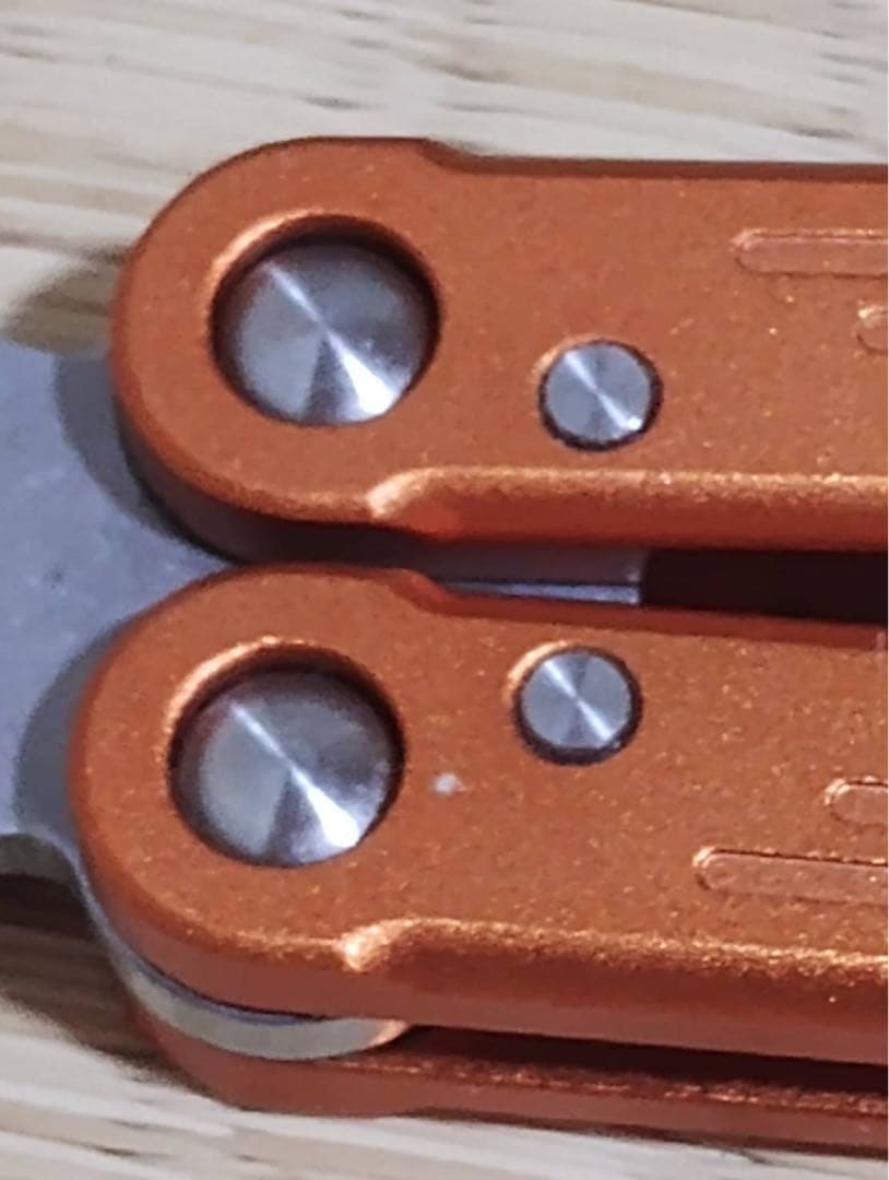 ARMD SHARK バタフライナイフ オレンジ