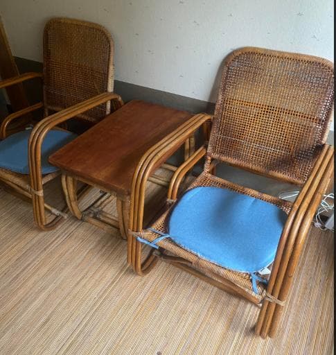 ラタン椅子二脚　サイドテーブル　送料別