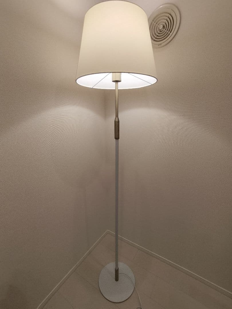 フロアライト Delicia フロアスタンド ホワイト