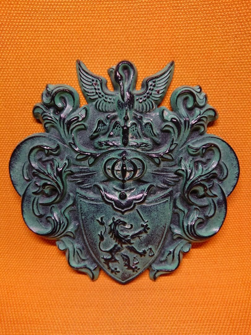 【美品】壁掛け　金属　置物　ヨーロッパ　インテリア　工芸品　美術品　A2795