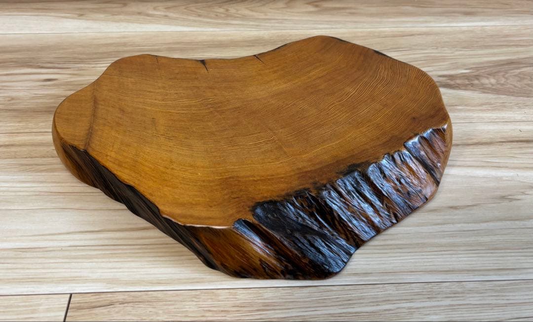 屋久杉花台 （横32.5cm✖️縦23cm✖️厚さ3cm）