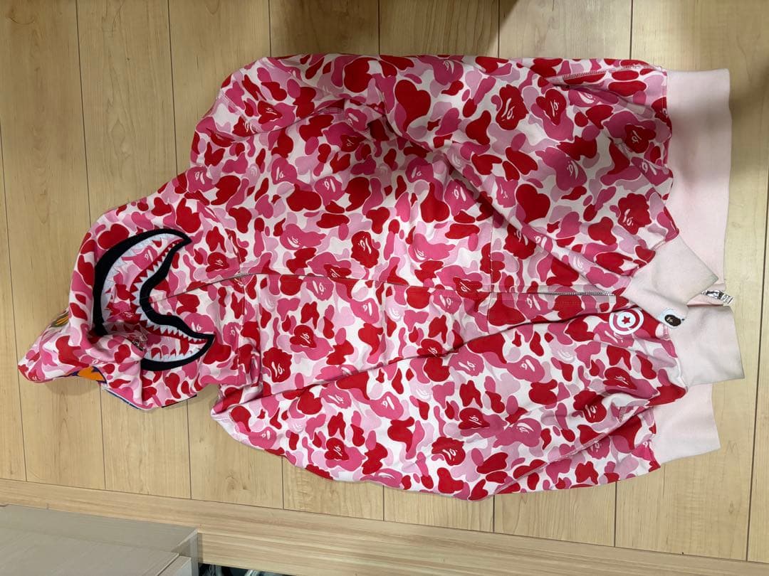 シャークパーカー