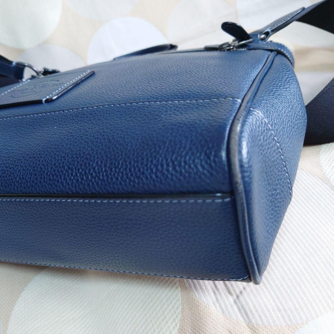 お値下げ致します！COACH　ショルダー　メッセンジャー　斜め掛け　F30623