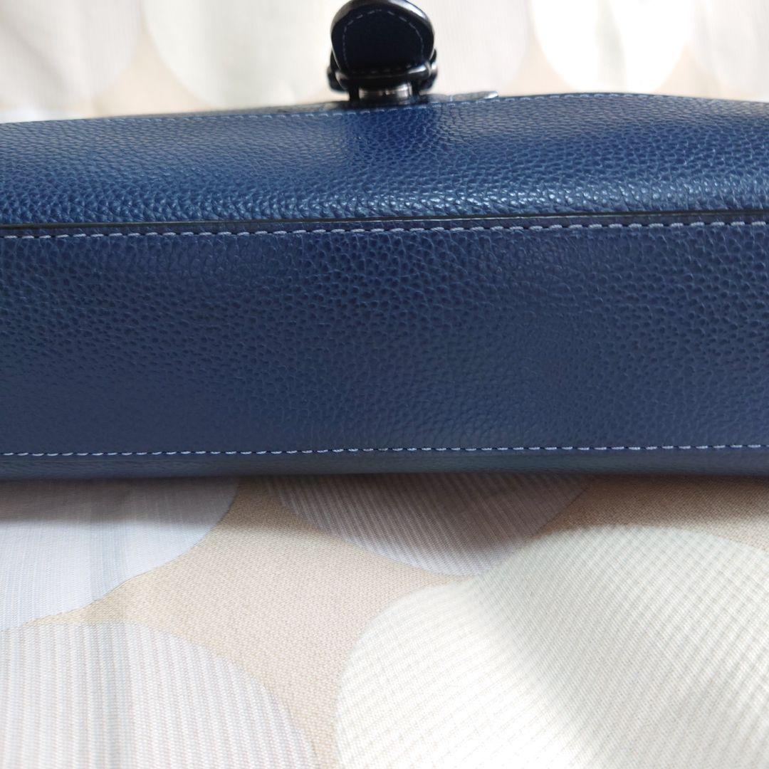 お値下げ致します！COACH　ショルダー　メッセンジャー　斜め掛け　F30623