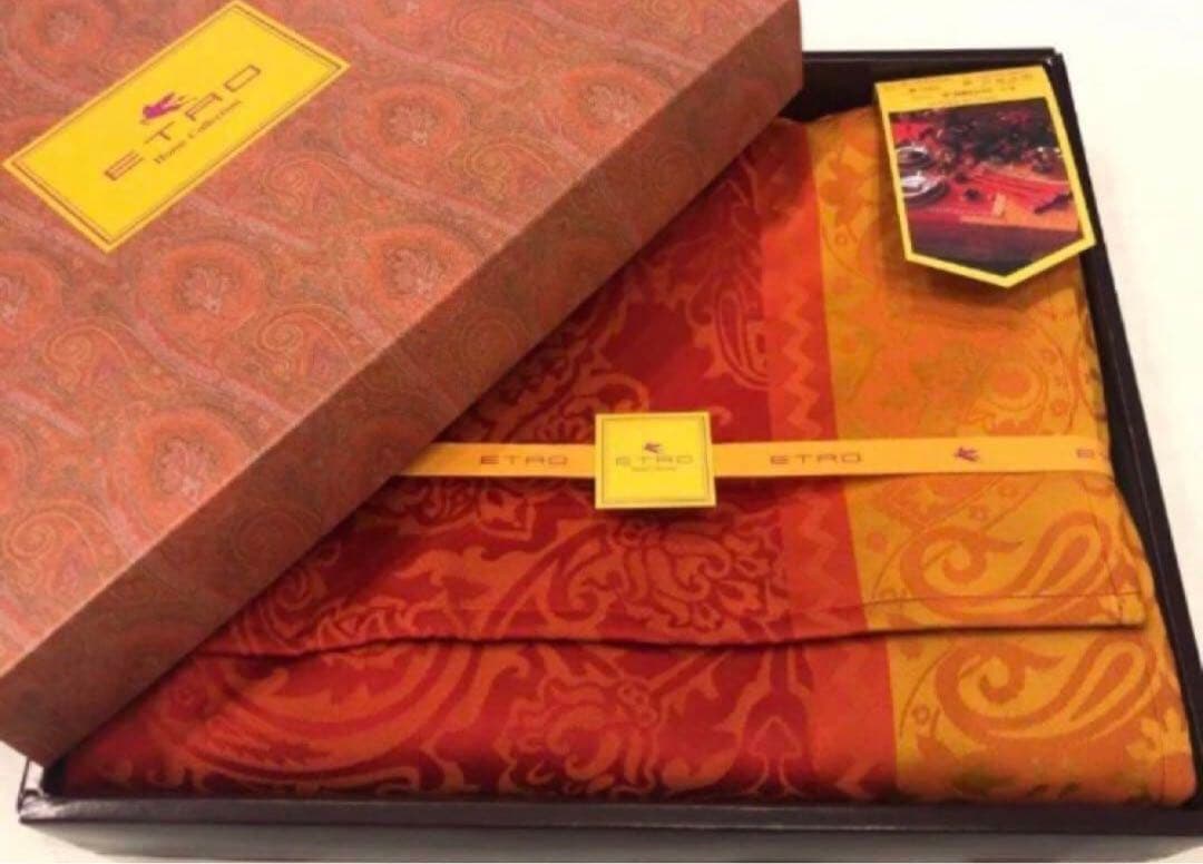 新品　エトロ　テーブルクロス　150×200