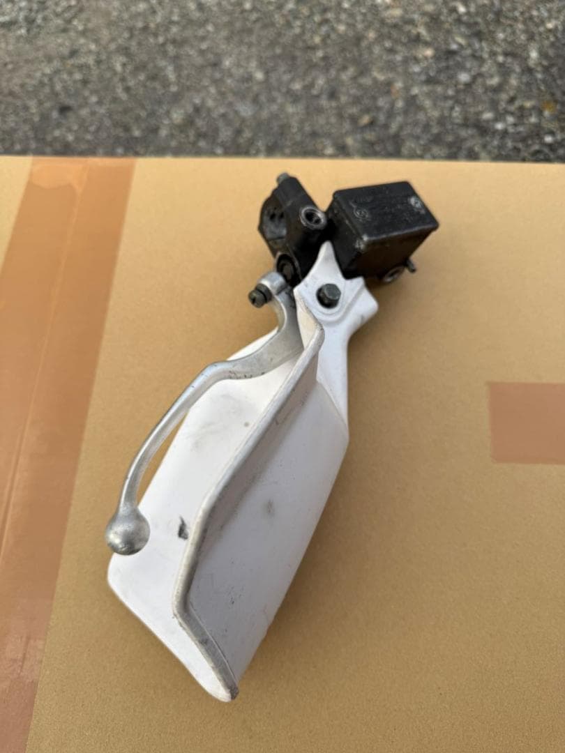 ブレーキレバー ホワイト + スプロケット C4205-13T