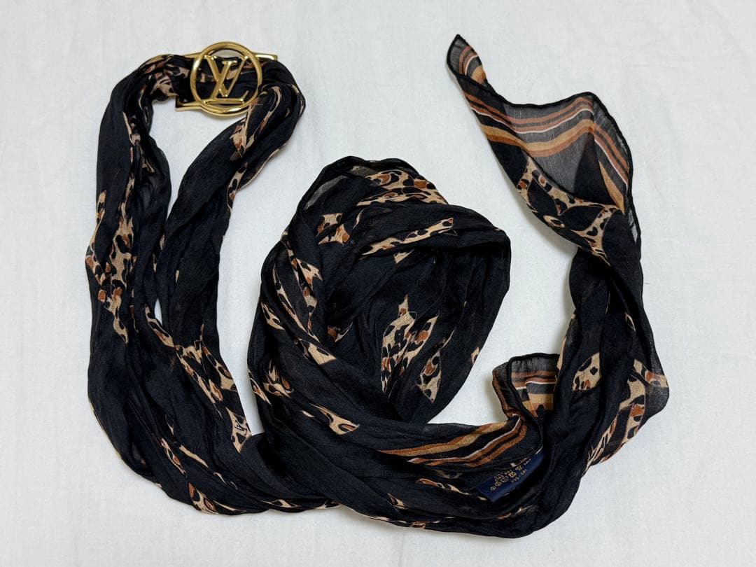 ルイヴィトン シルク100% スカーフ レオパード柄 ゴールド金具　ブラック系
