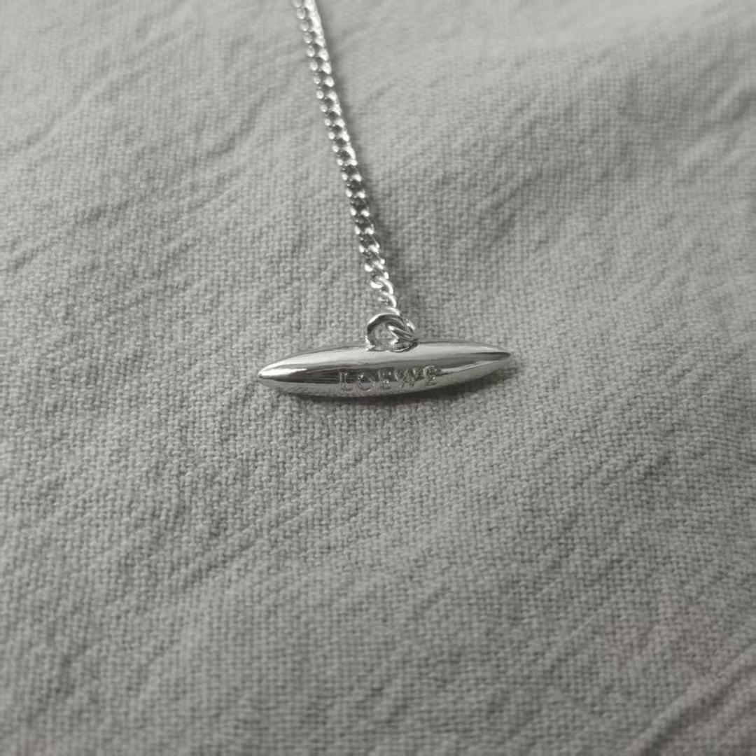 シルバー ネックレス LOEWE