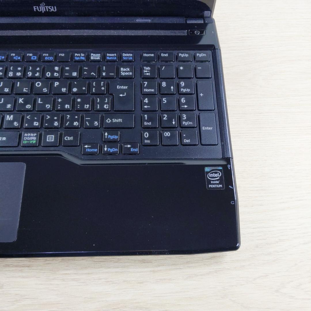 新品SSD256GB★Win11★メモリ8GB★富士通ノートパソコン★カメラ付き