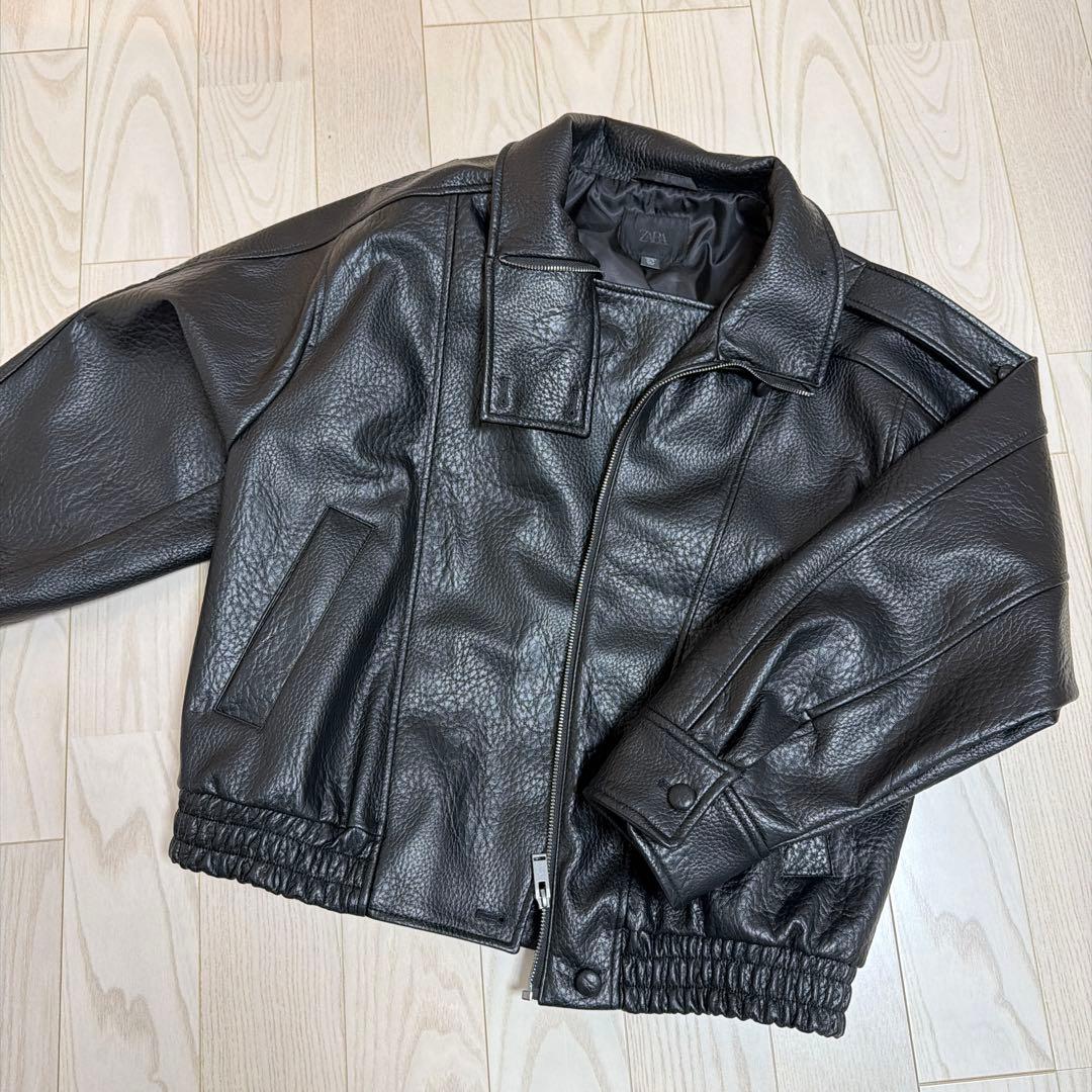 ブラックレザーライダースジャケット