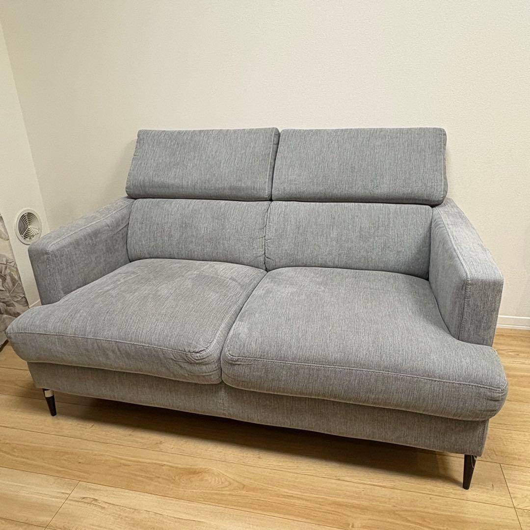 ニトリ　2人掛けソファ　サザーラ