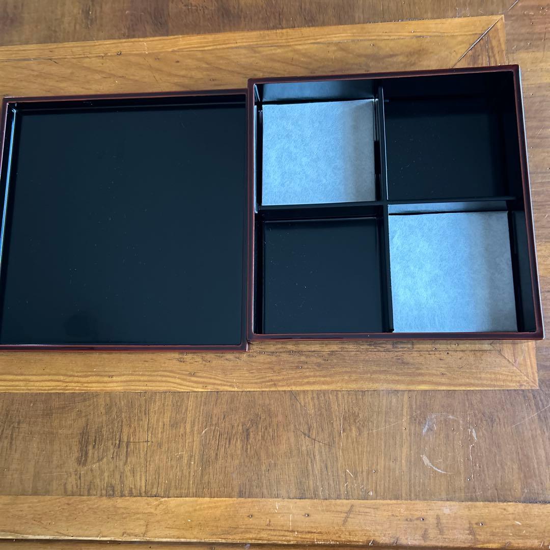 輪島塗り漆器　黒の仕切り付き松花堂弁当　木製　三箱　美品　お値下げしました