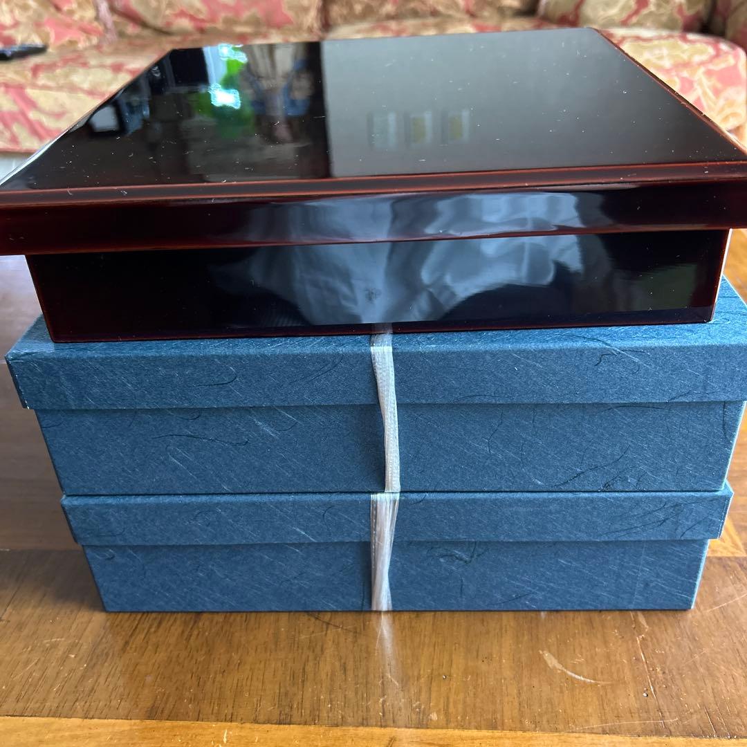 輪島塗り漆器　黒の仕切り付き松花堂弁当　木製　三箱　美品　お値下げしました