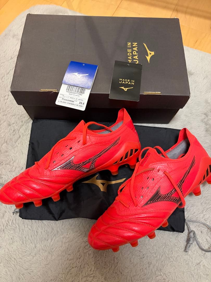 ジ*ン様 サッカースパイク　ミズノ　モレリアネオ3β レッド　レア
