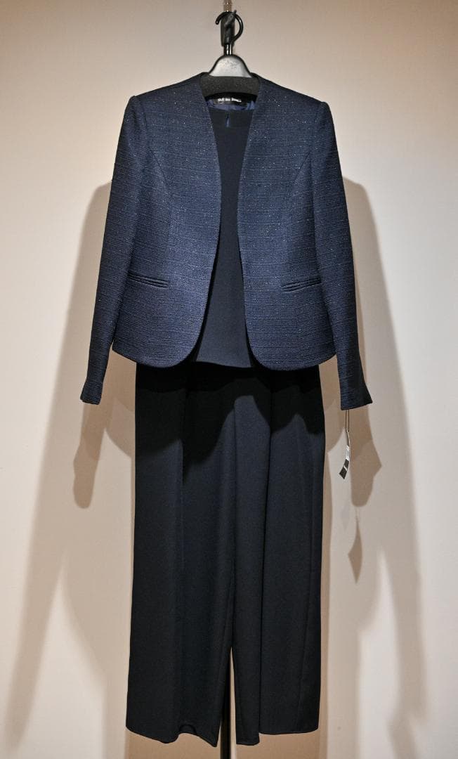 プールヴー　フォーマルスーツ（ラメジャケ＋ブラウス＋パンツ）　☆値下げしました