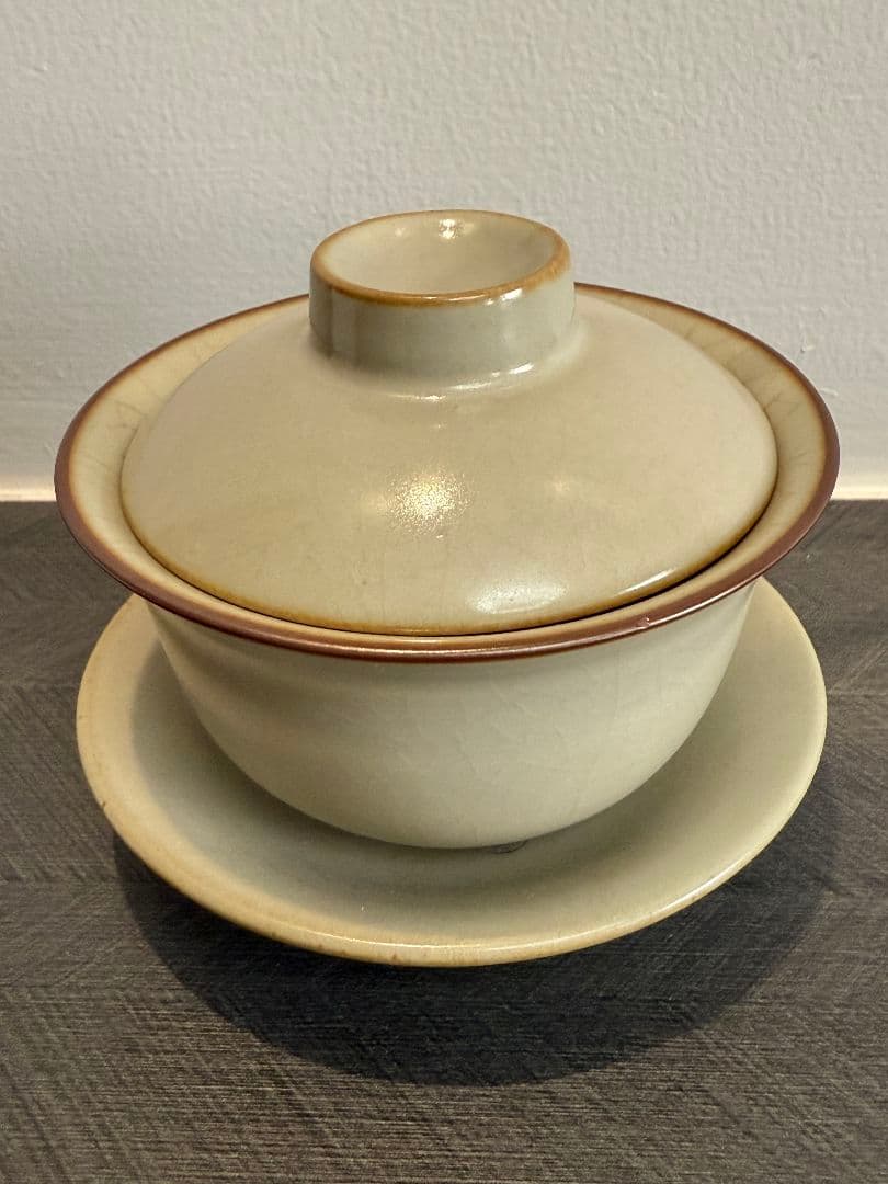 蓋付き煮物椀 クリーム色 陶器製 皿付き