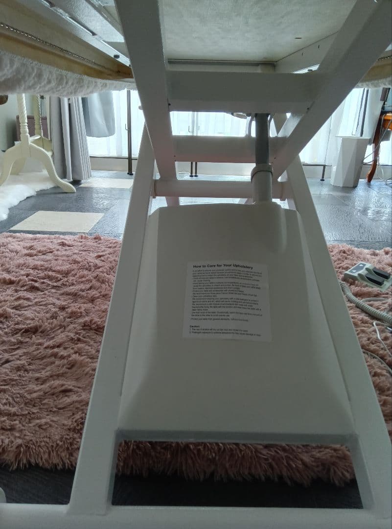 ★約５万円分おまけ付き★フォンタナ　電動エステベッド