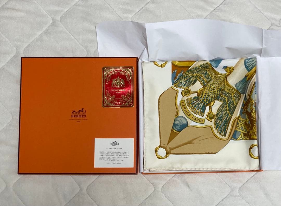 【新品/未使用】エルメス　HERMES /最高級品/ 総柄シルクスカーフ
