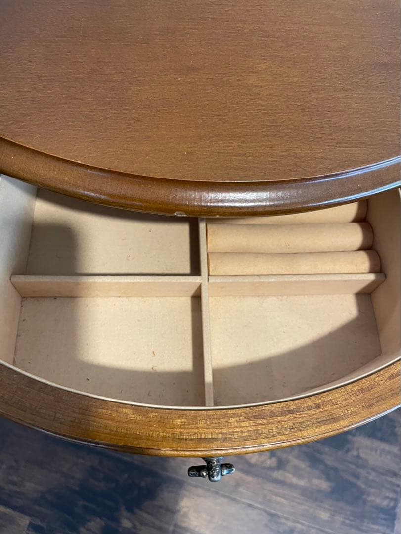 アンティーク 猫脚 ジュエリーチェスト4段　飾り棚