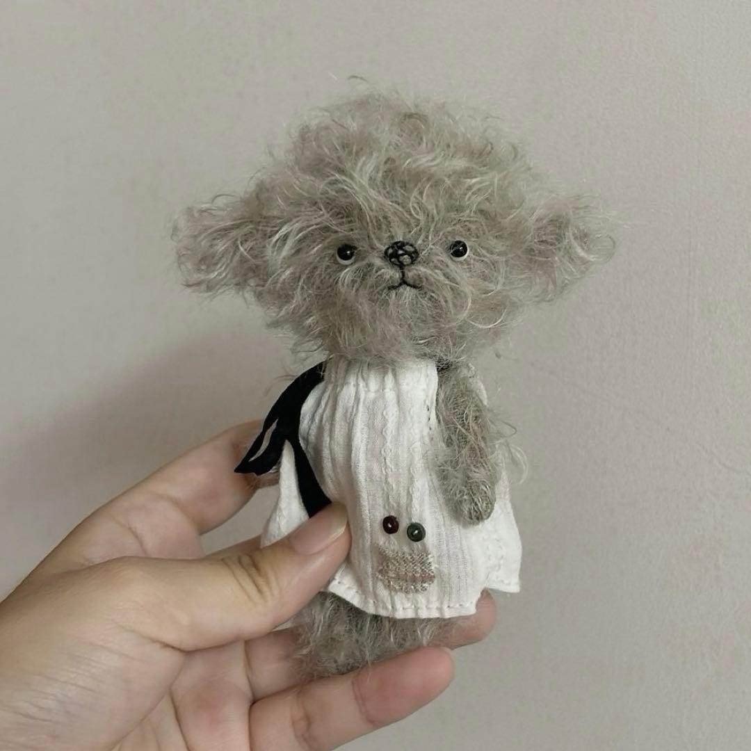 灰色のモコモコちゃん 犬 アーティストベア 海外作家様 ハンドメイド テディベア